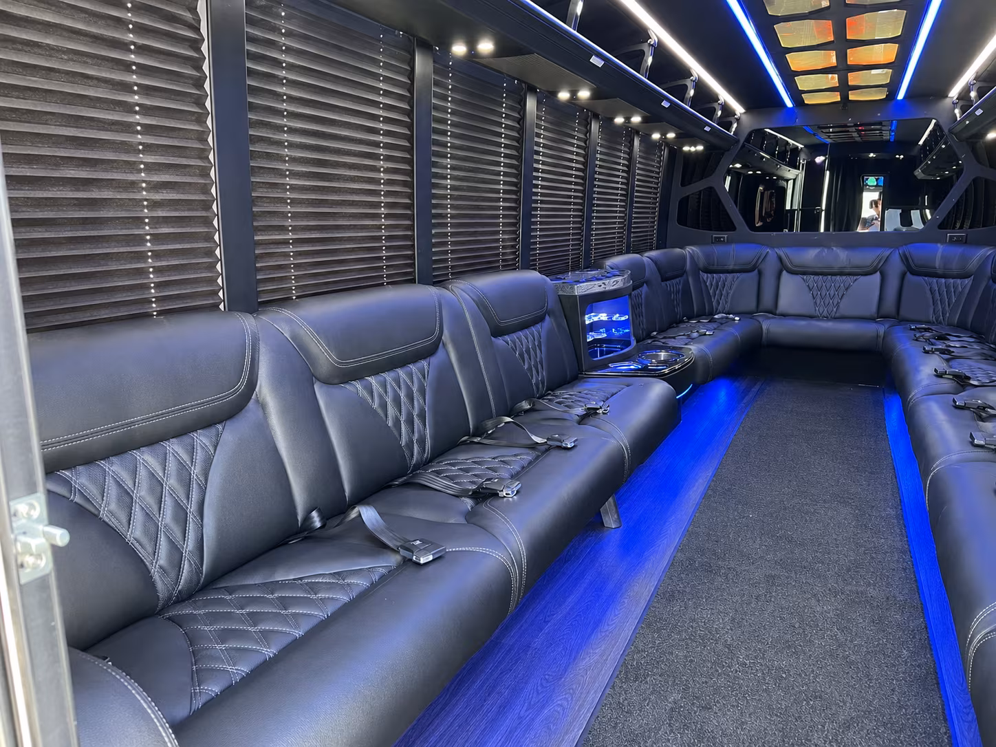 bachelor and bachelorette party buses in elizabeth