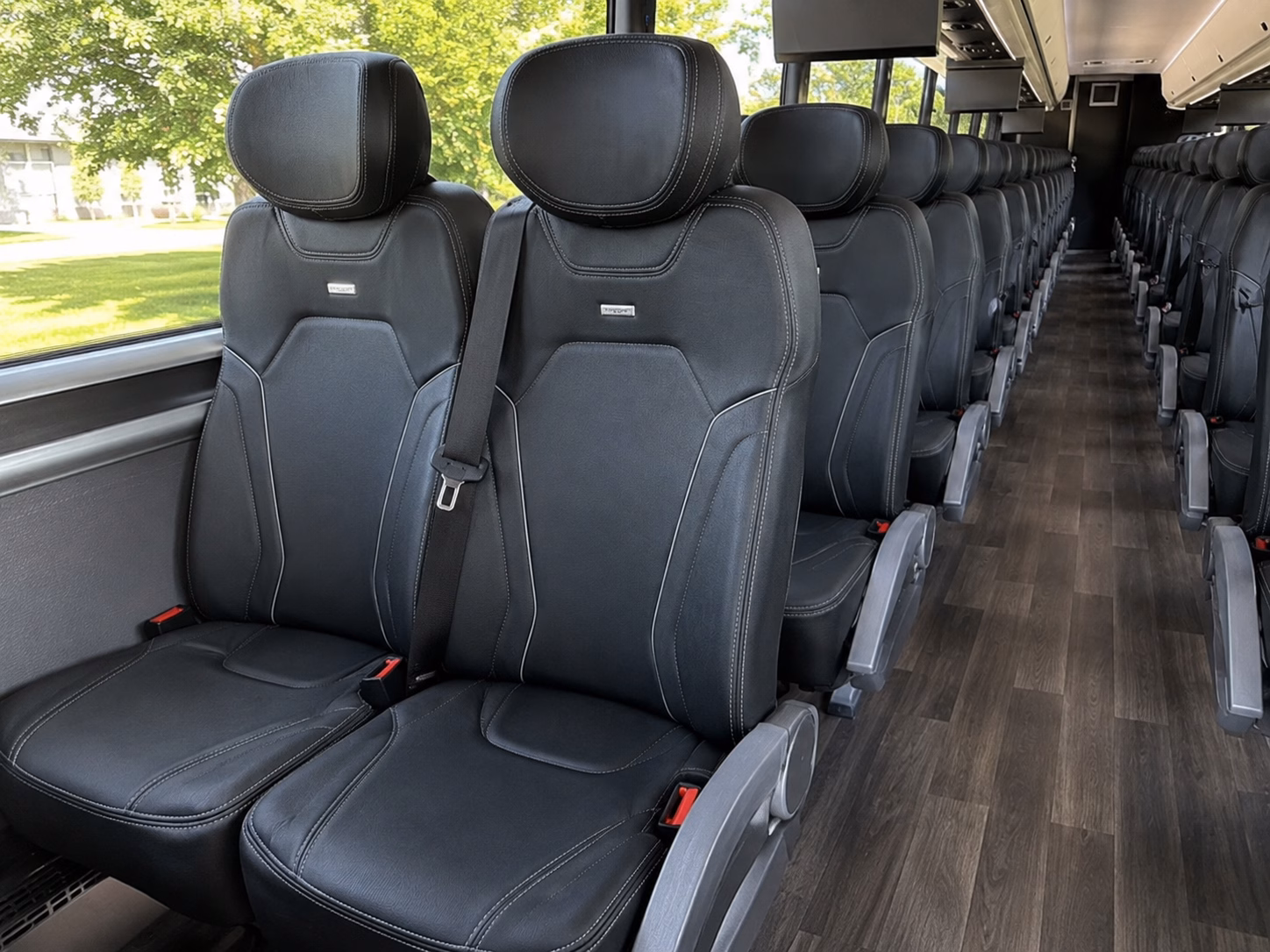 elizabeth airport shuttles for military and government travel